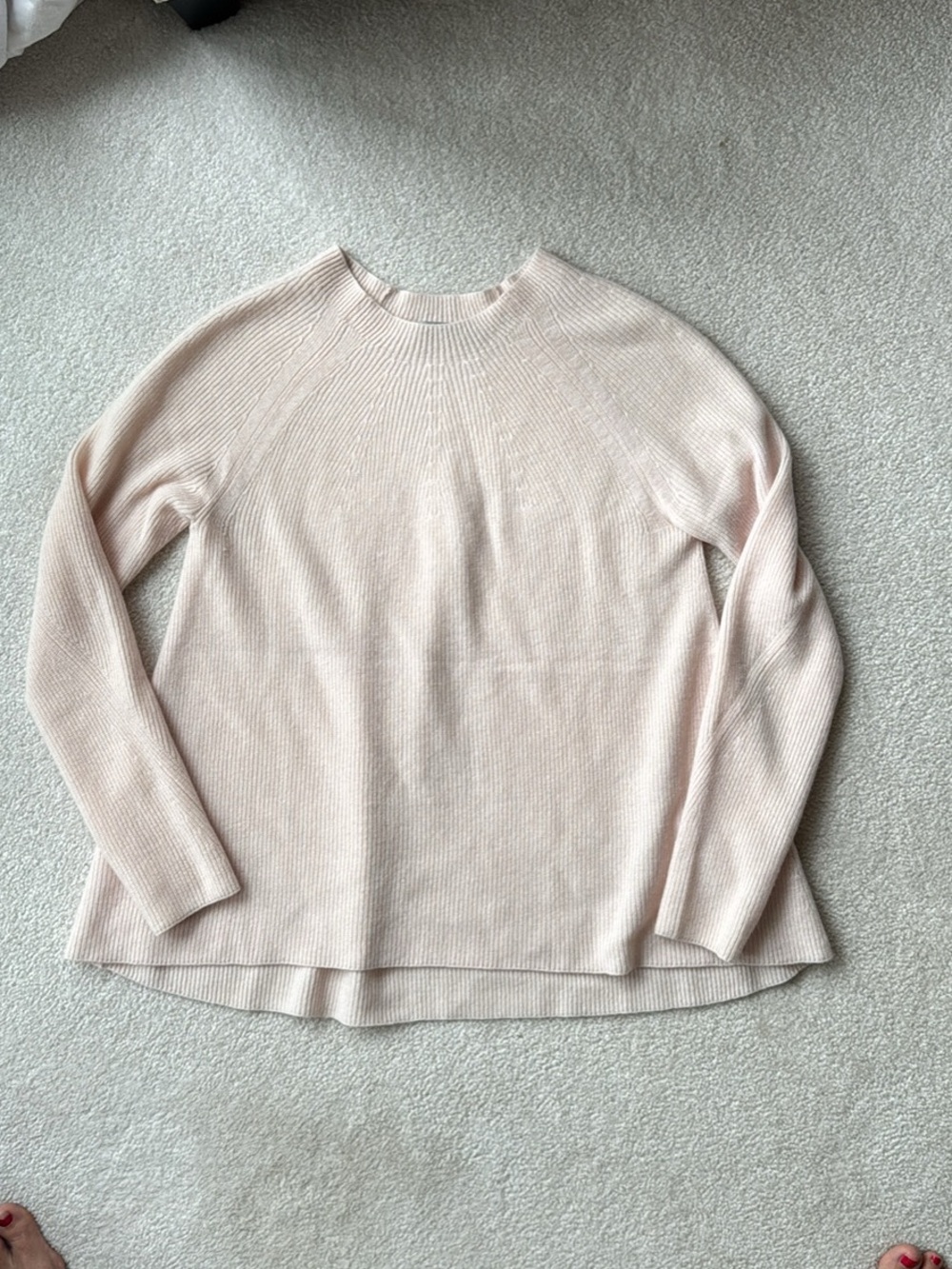 Vince 100% cashmere sweater sz S